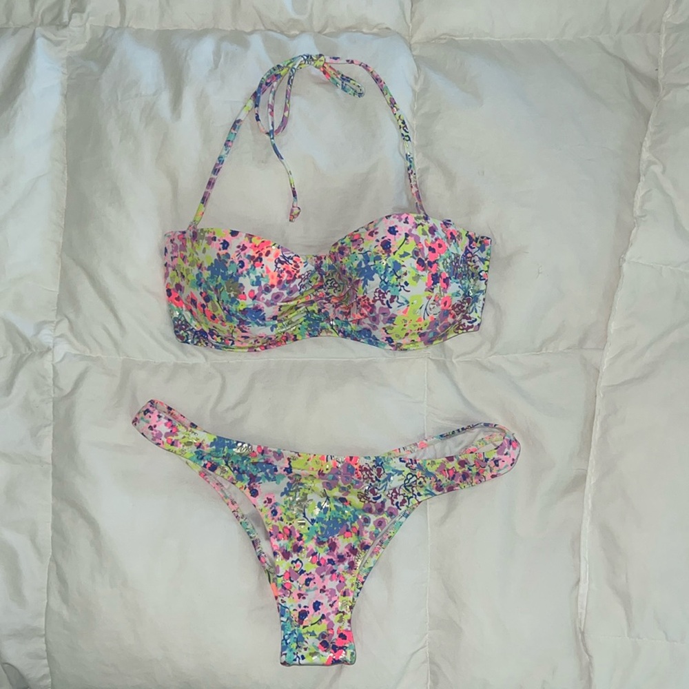 Victoria’s Secret Swimsuit Bikini